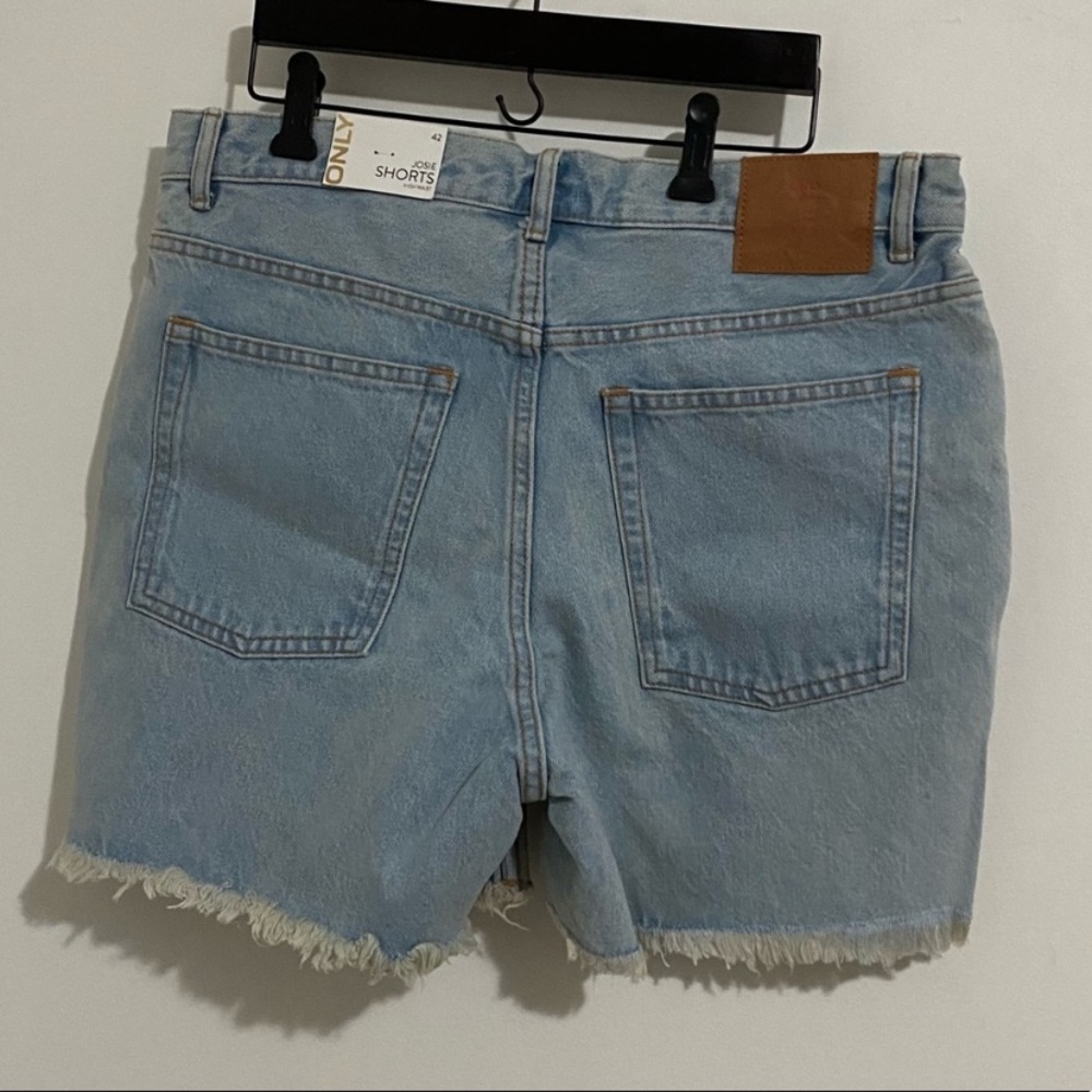 ONLY Josie High Waist Cut Off Shorts - Picture 4 of 9